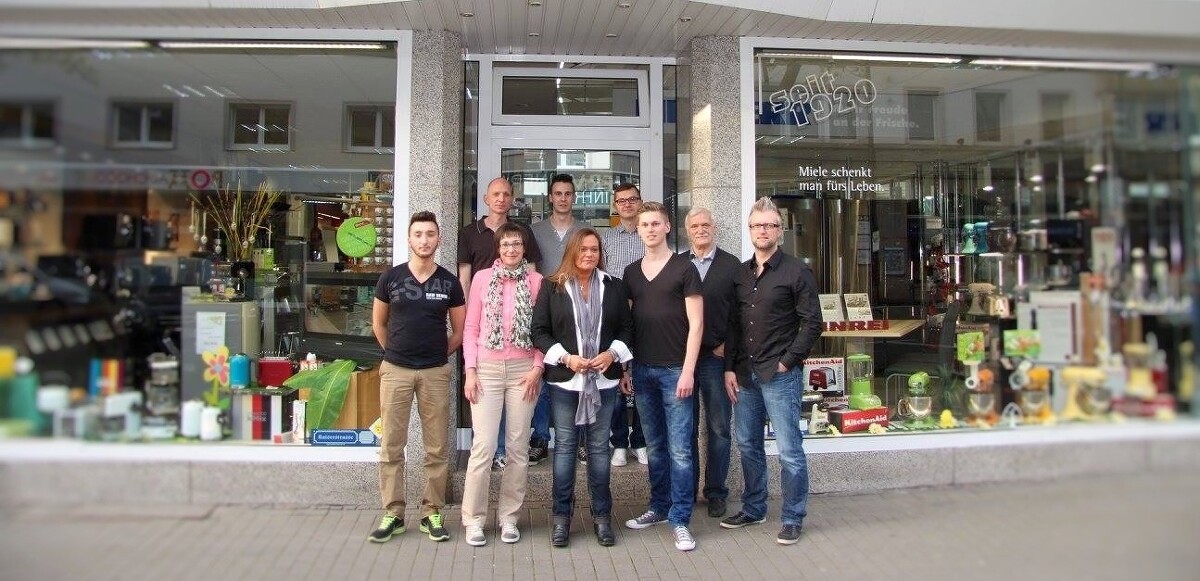 Ein Top-Team ... für SIE einsatzbereit. Ein Top-Team ... für SIE einsatzbereit.